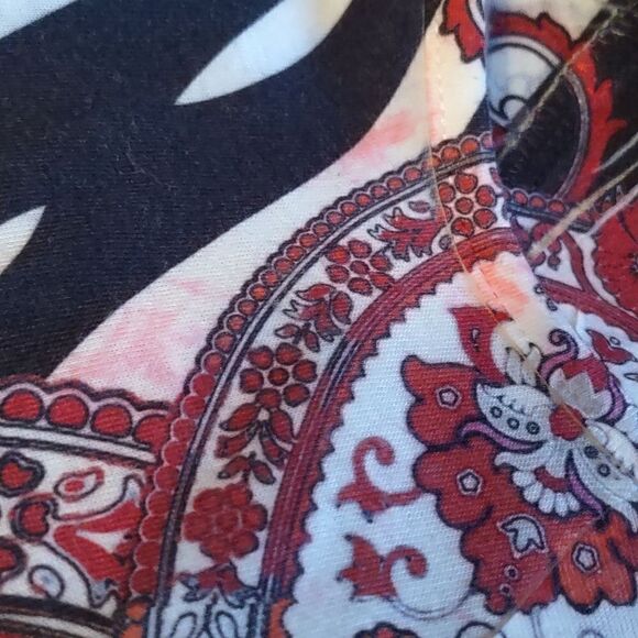 Chico's Size 0 or XS animal and paisley print elastic band bottom and sleeve - Picture 12 of 12